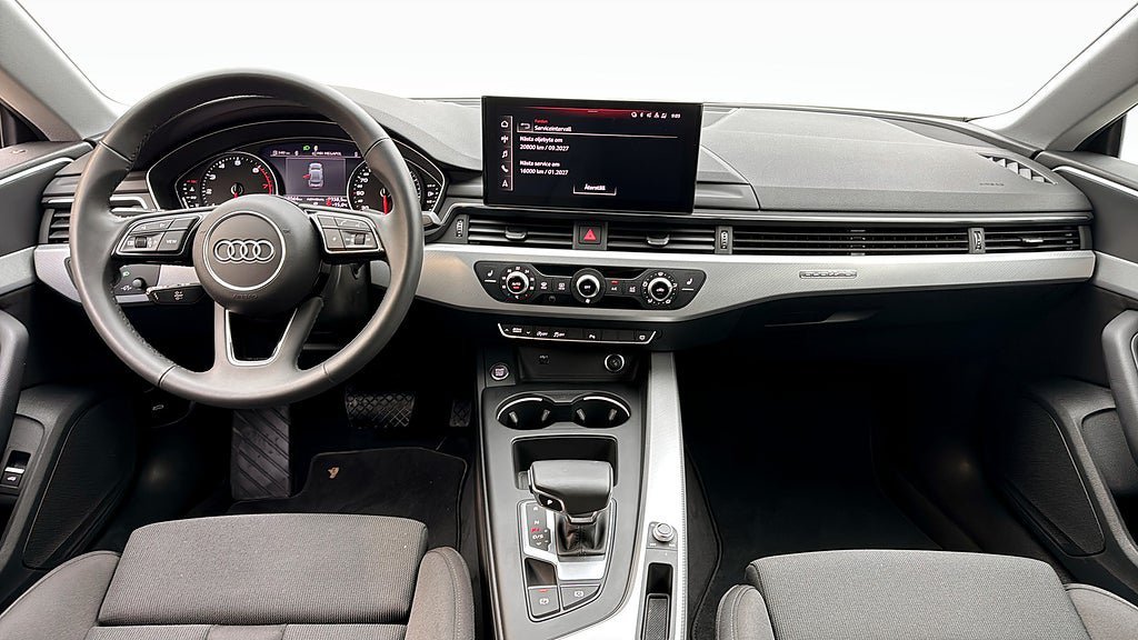 Vehicle Image 10