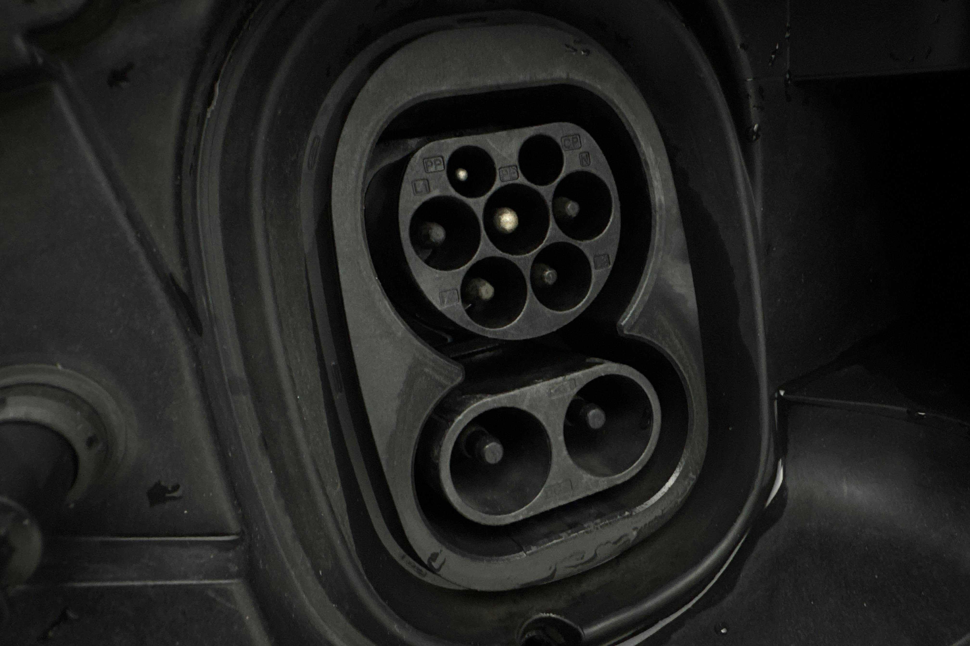 Vehicle Image 22
