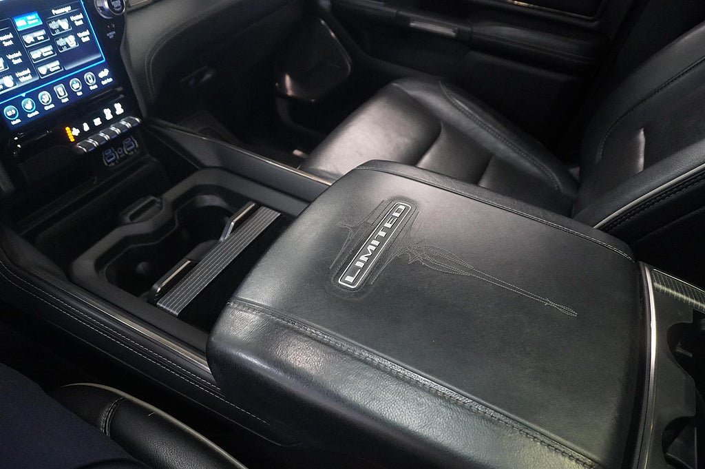 Vehicle Image 22