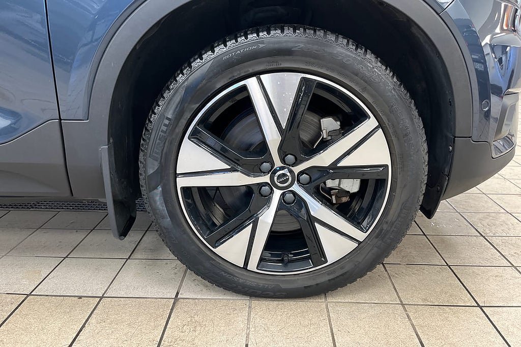 Vehicle Image 17