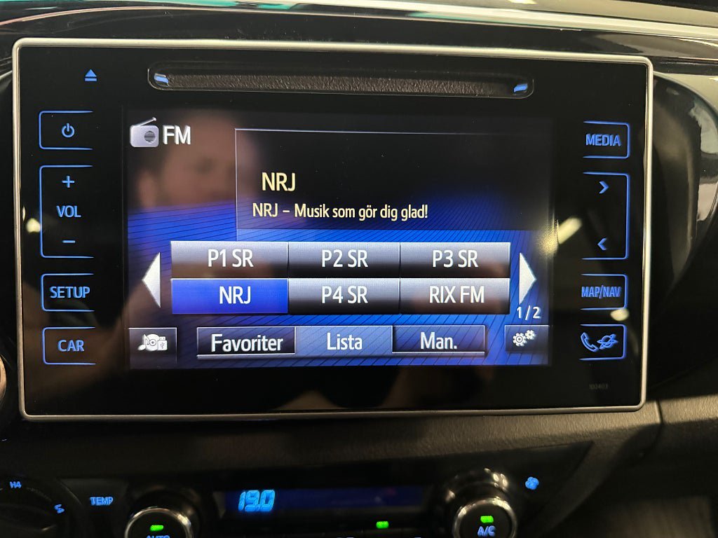 Vehicle Image 26