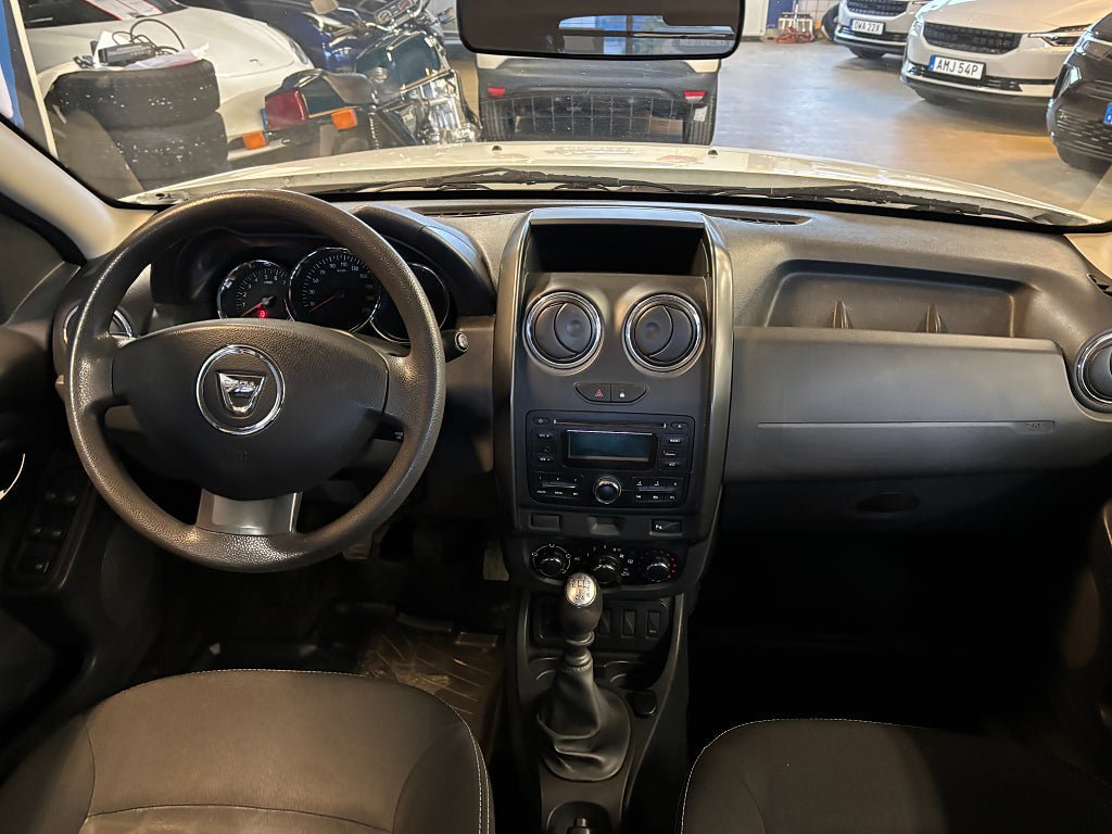 Vehicle Image 14