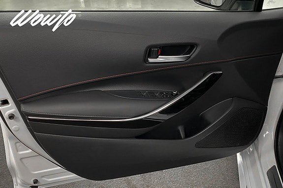 Vehicle Image 9