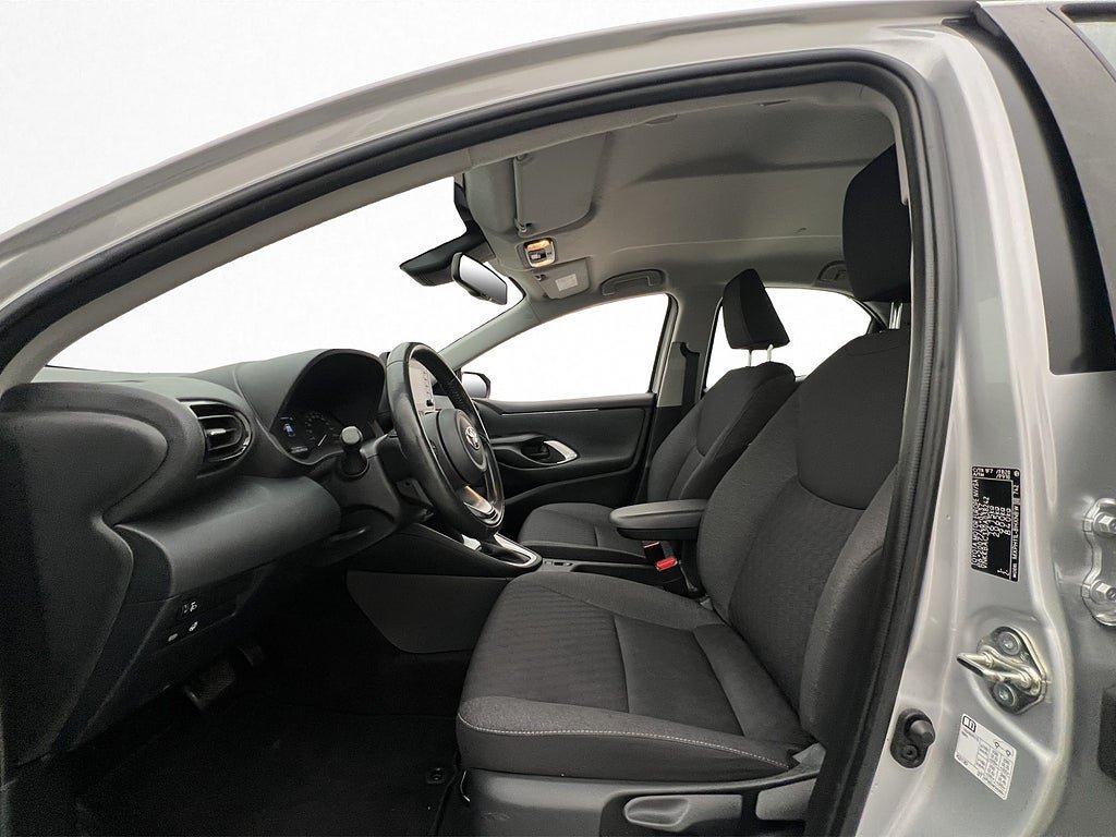 Vehicle Image 8