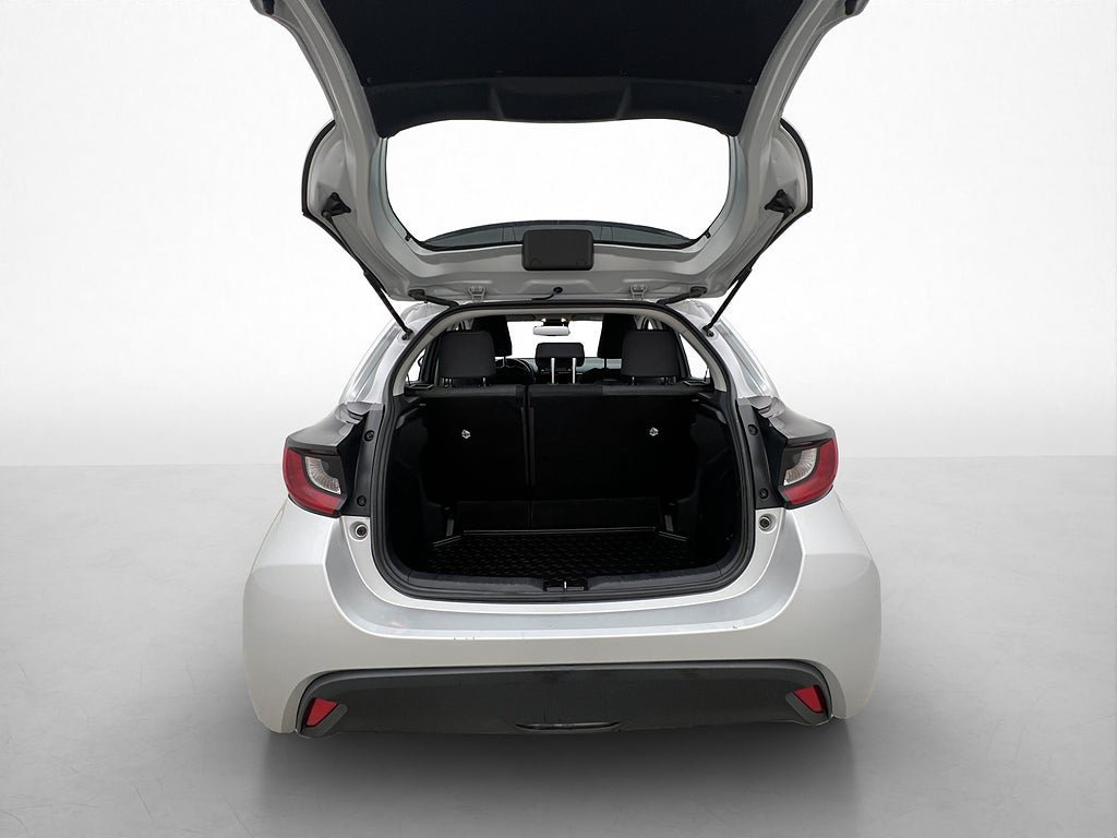 Vehicle Image 21