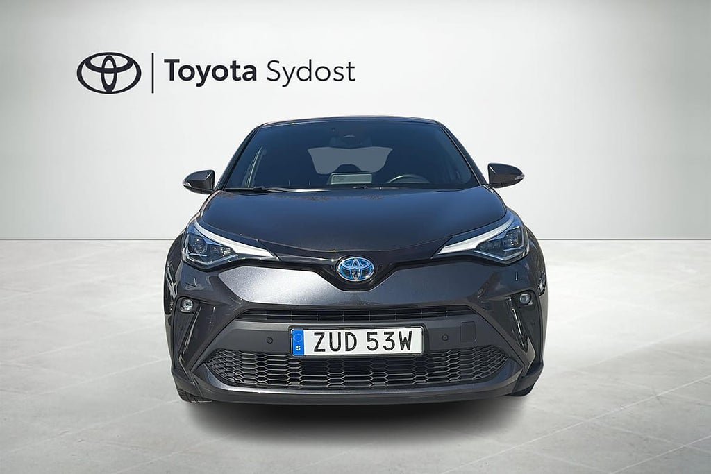 Vehicle Image 6