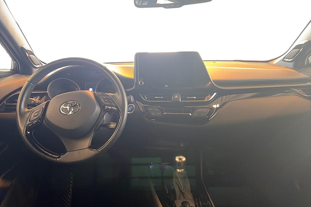 Vehicle Image 8