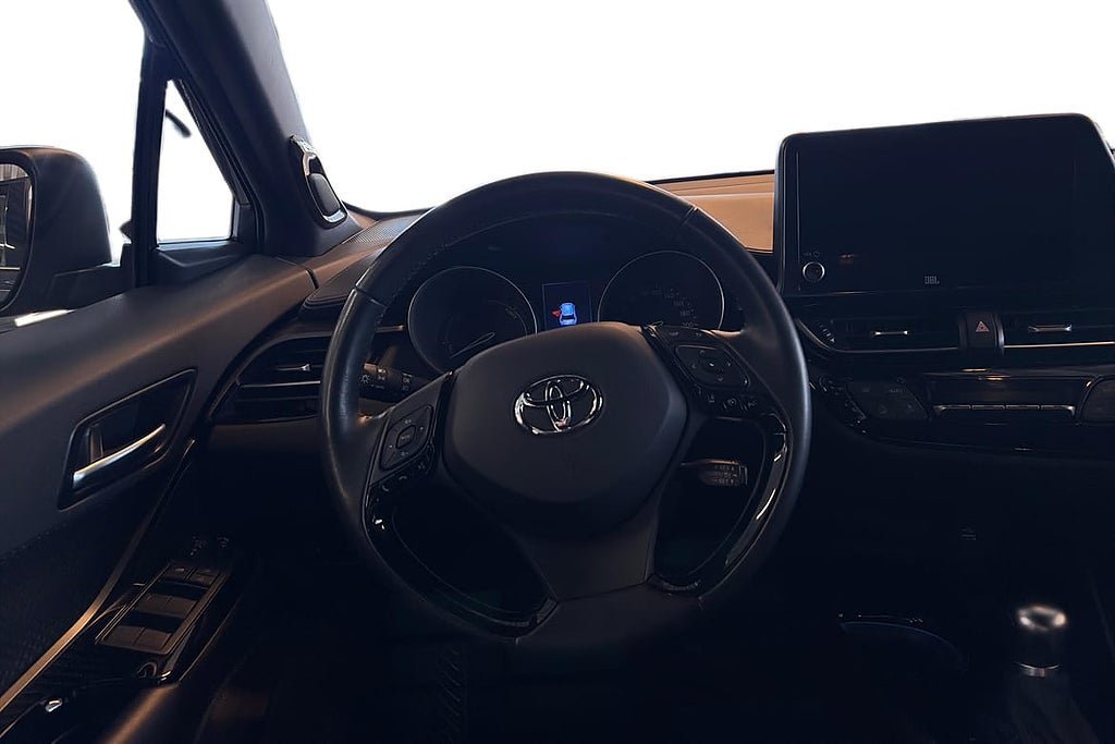 Vehicle Image 9