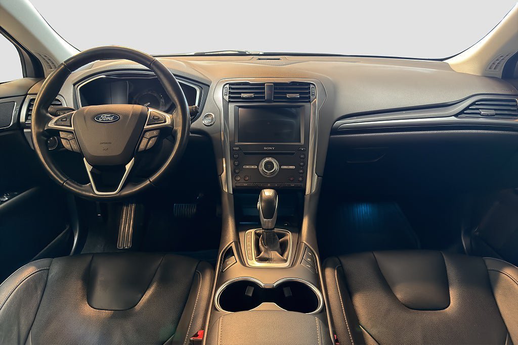 Vehicle Image 12