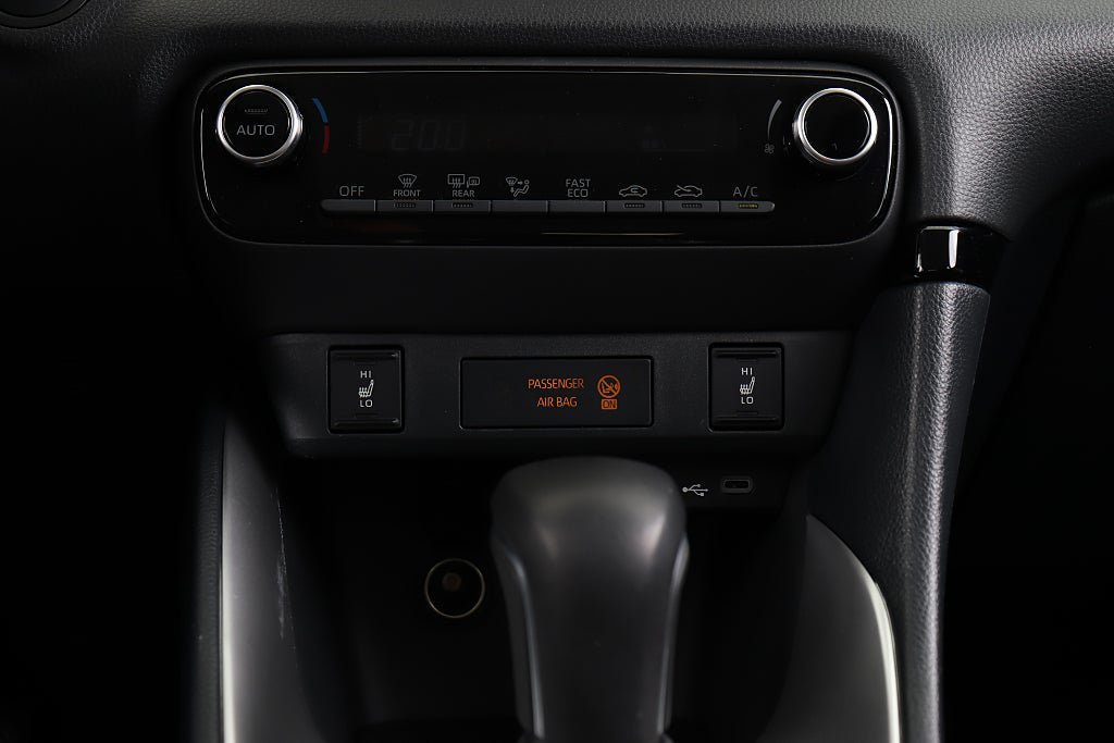 Vehicle Image 18