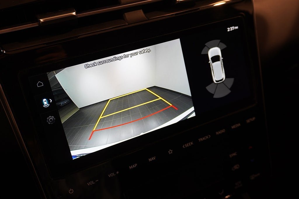 Vehicle Image 15