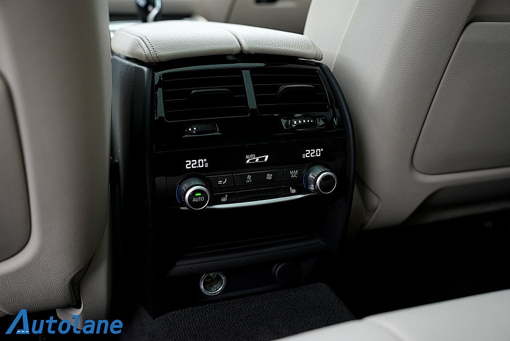Vehicle Image 33