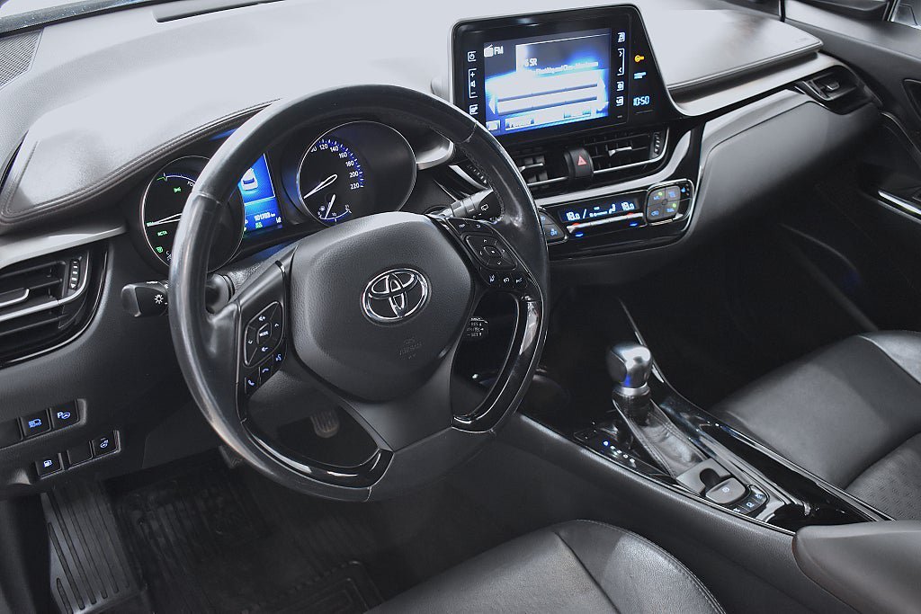 Vehicle Image 8