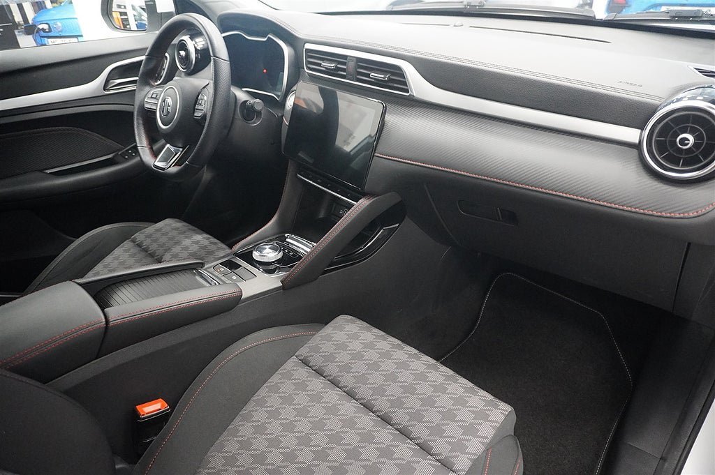 Vehicle Image 18
