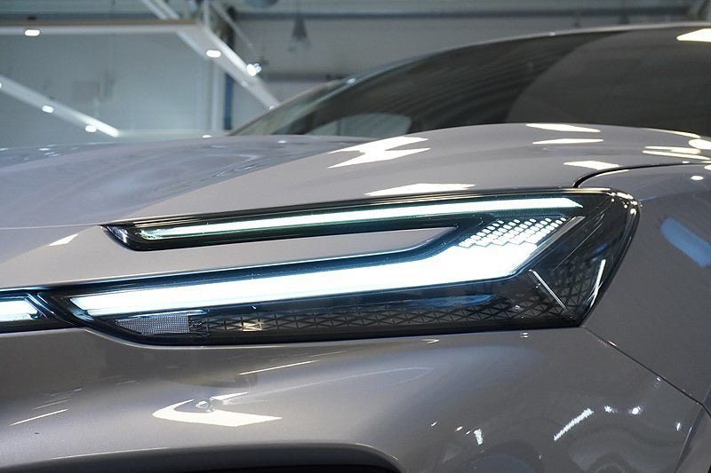 Vehicle Image 6