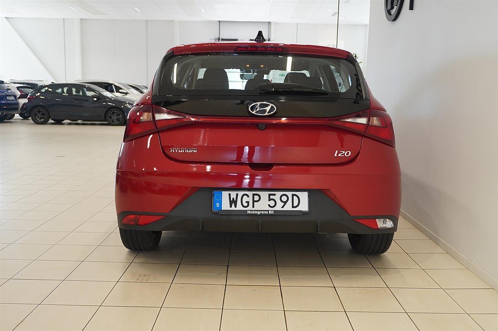 Vehicle Image 6