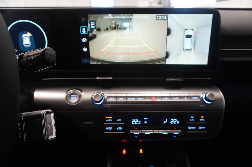 Vehicle Image 12