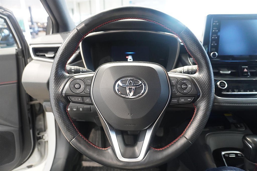Vehicle Image 10