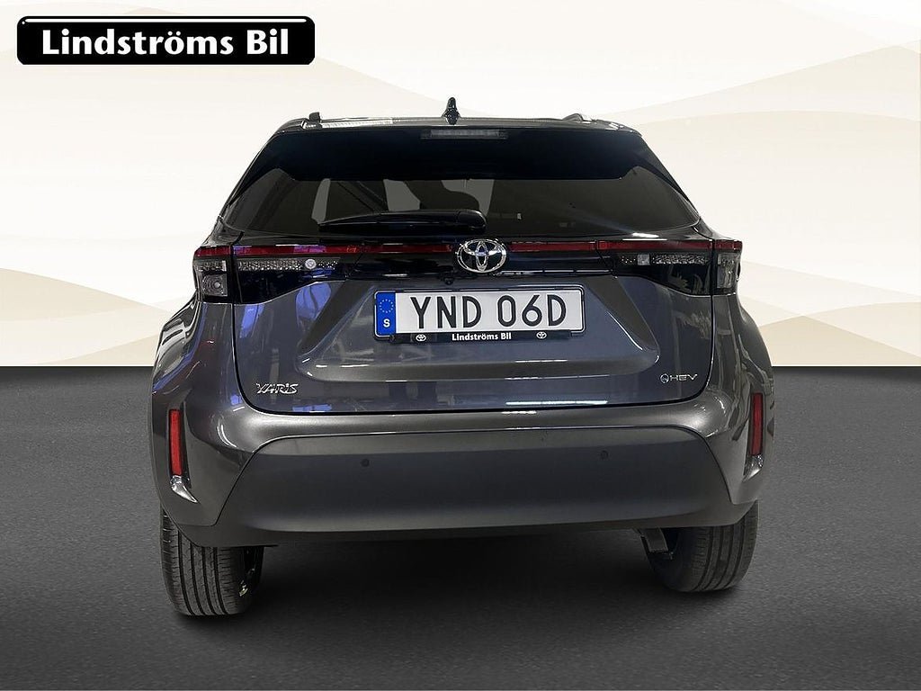Vehicle Image 8