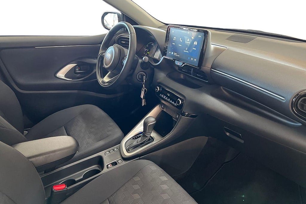 Vehicle Image 6