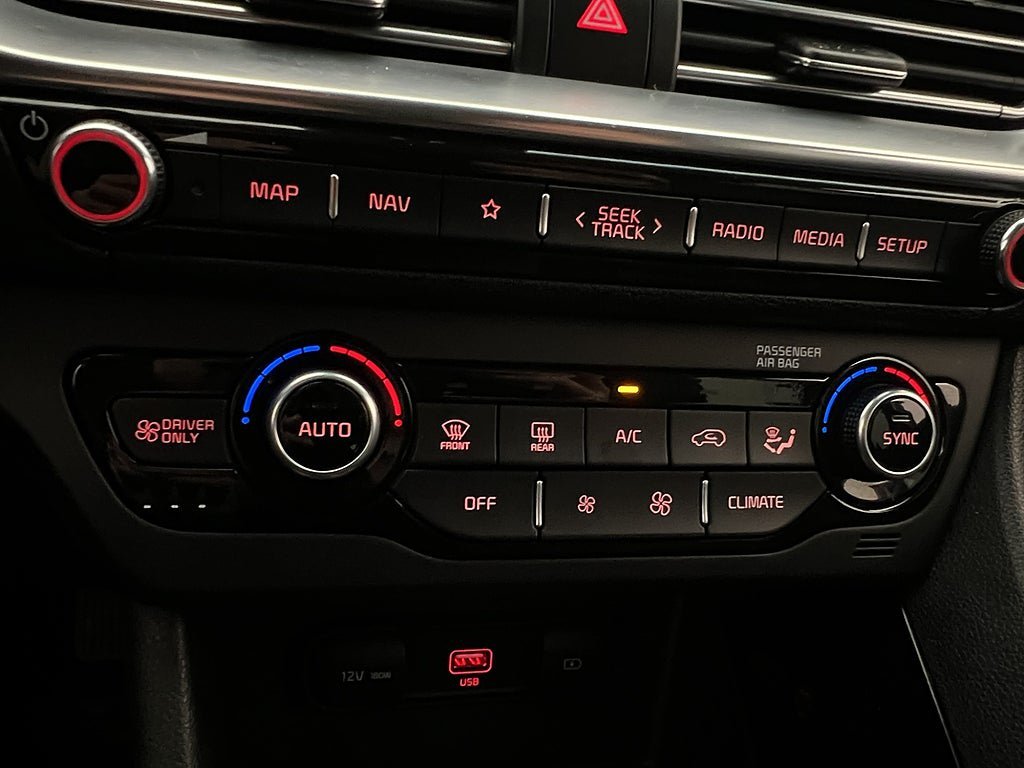 Vehicle Image 23