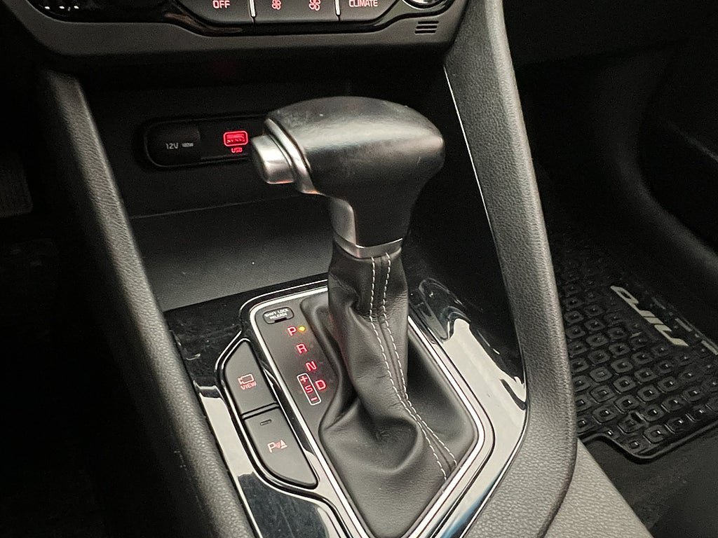 Vehicle Image 24