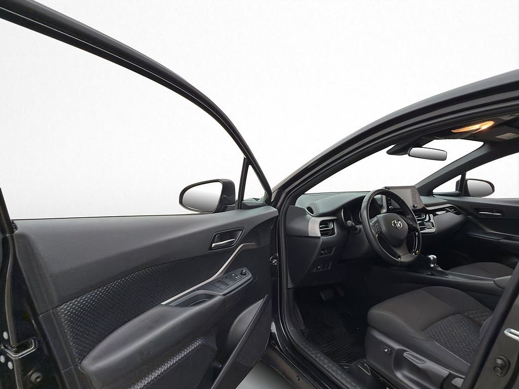 Vehicle Image 10