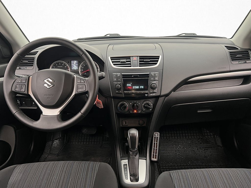 Vehicle Image 12