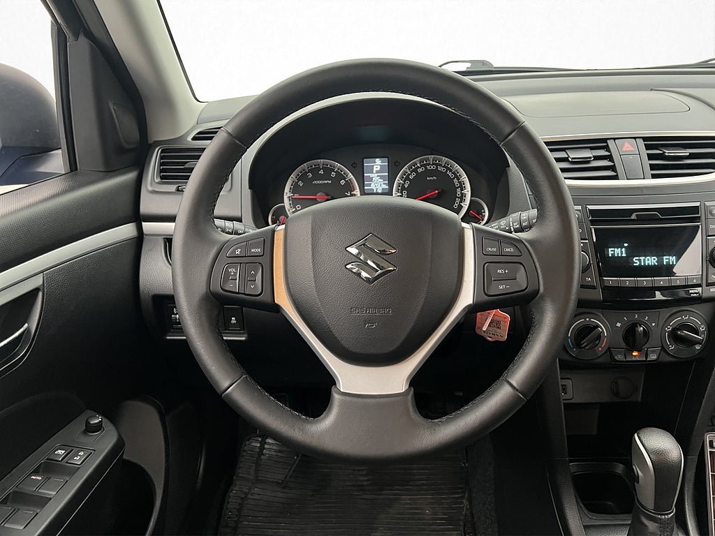 Vehicle Image 13
