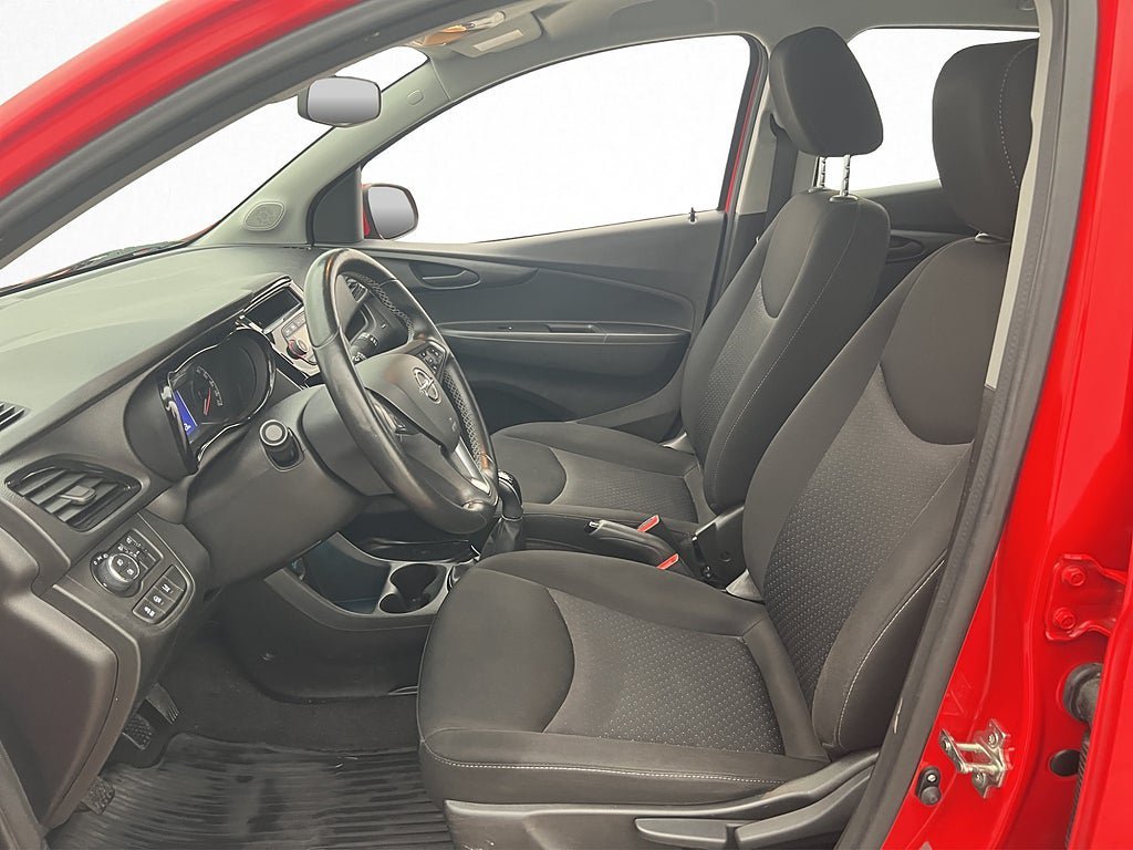 Vehicle Image 11
