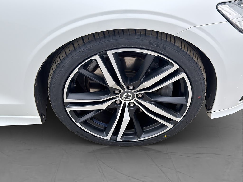 Vehicle Image 38
