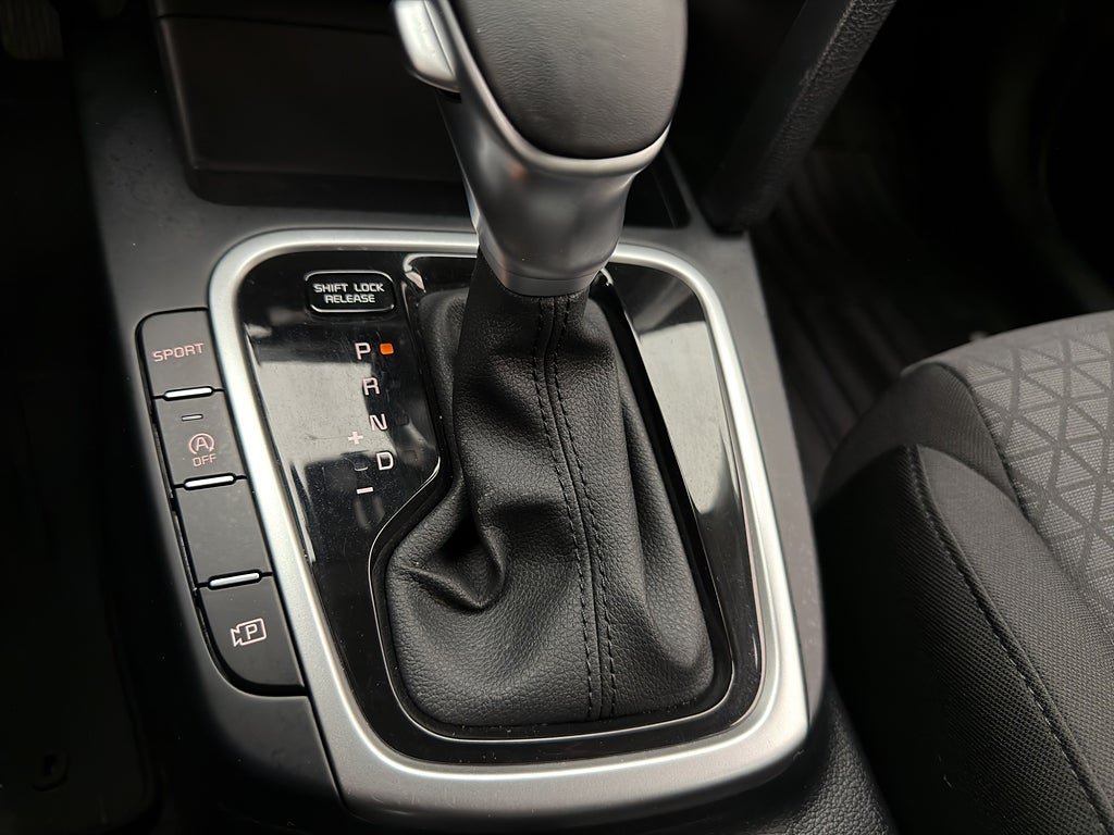 Vehicle Image 22