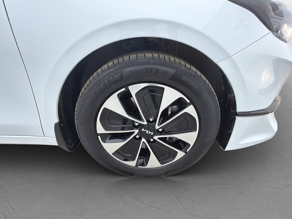 Vehicle Image 31