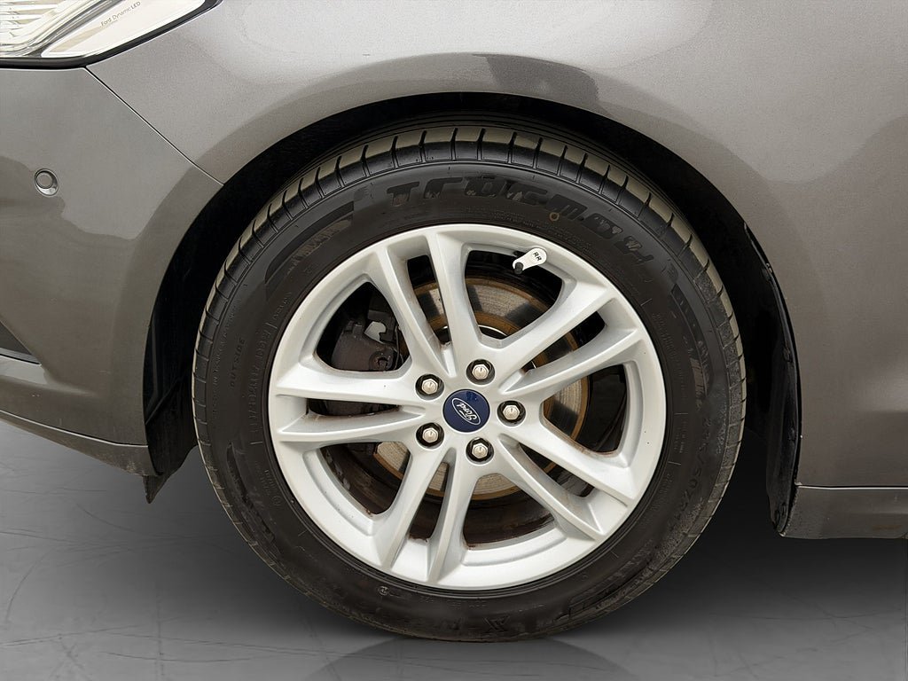 Vehicle Image 30