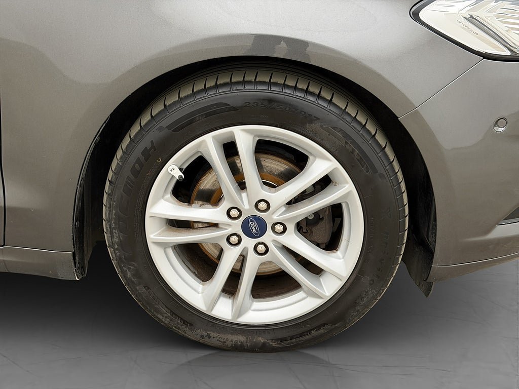 Vehicle Image 33