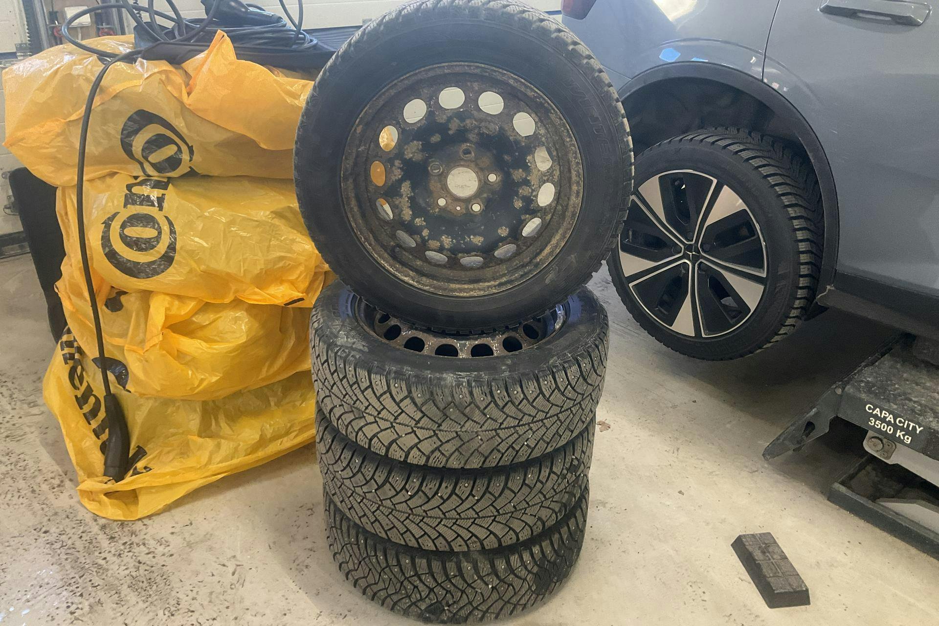 Vehicle Image 19