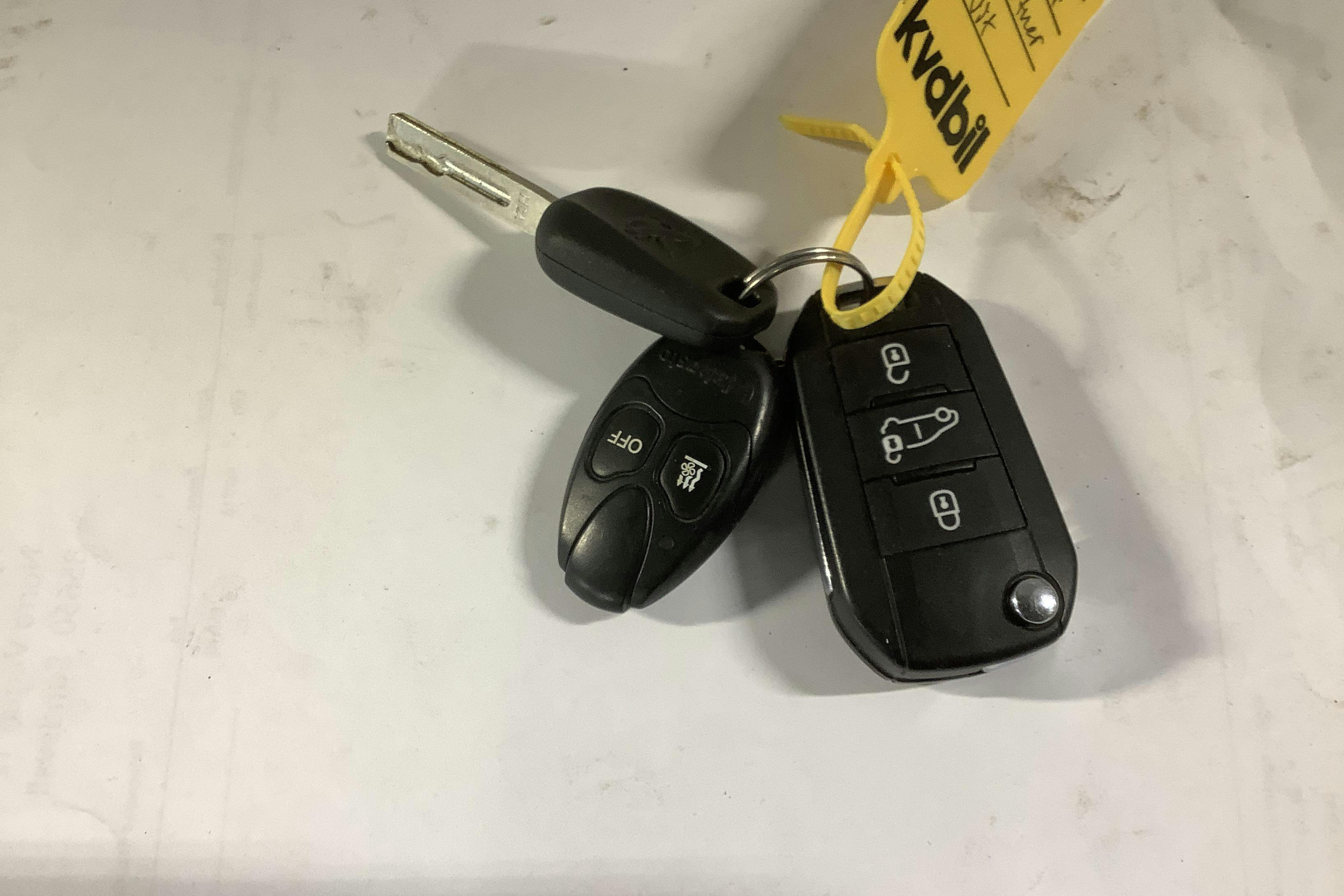 Vehicle Image 19