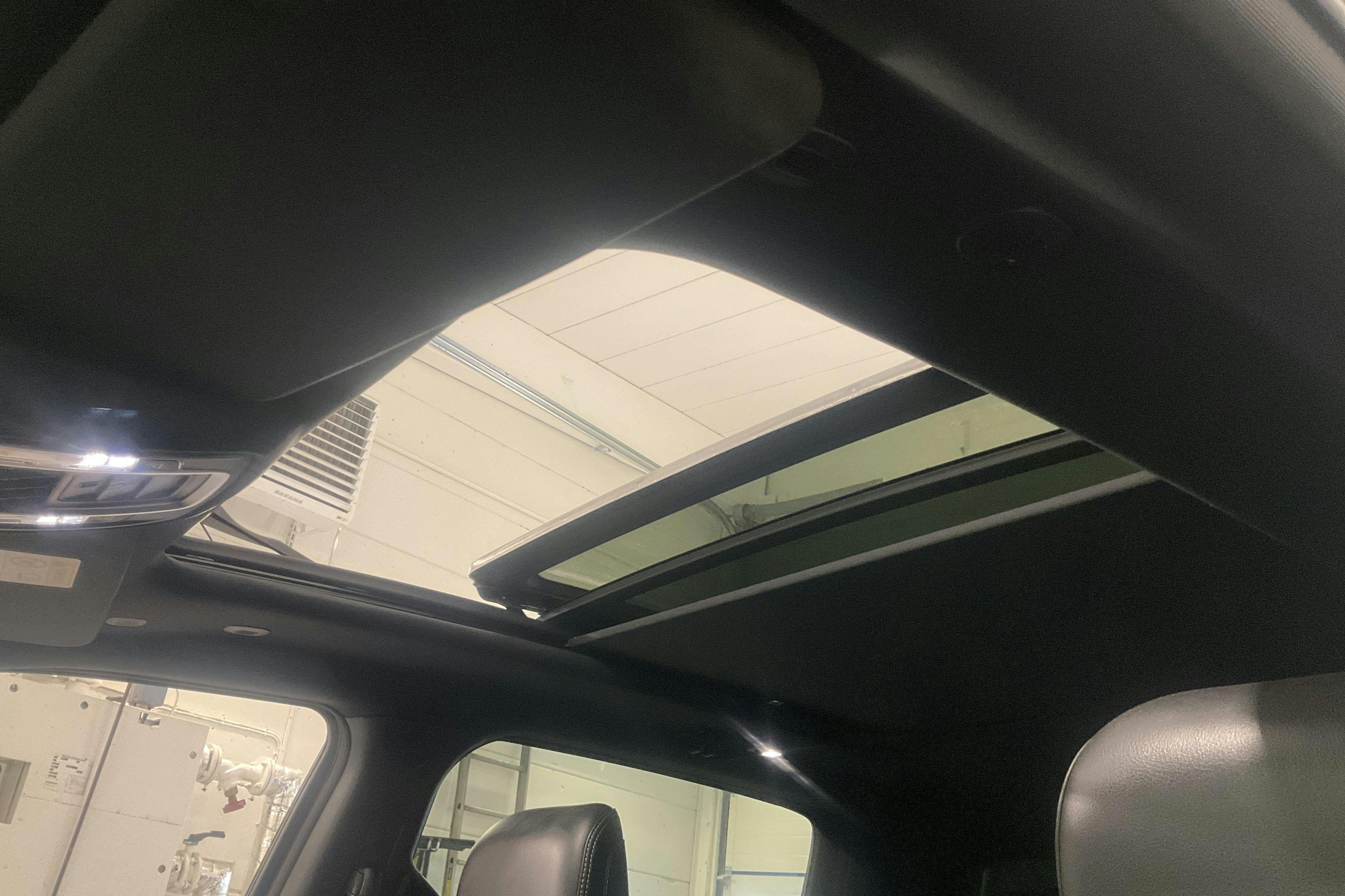 Vehicle Image 22