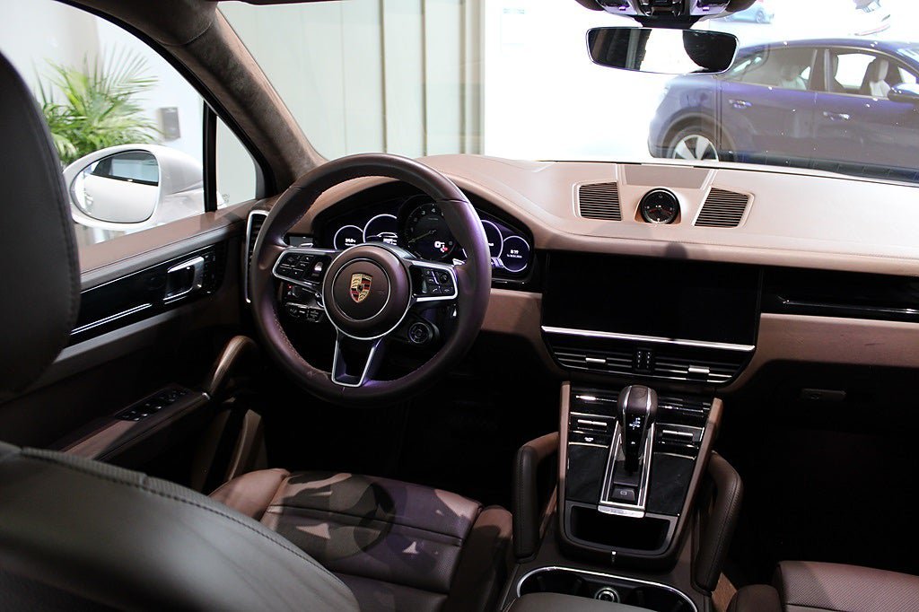 Vehicle Image 19