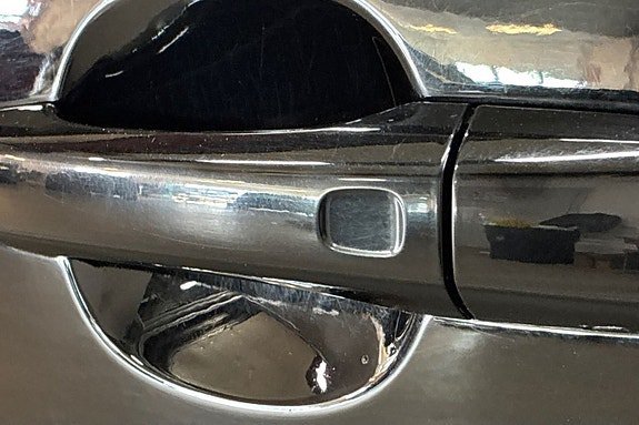 Vehicle Image 32