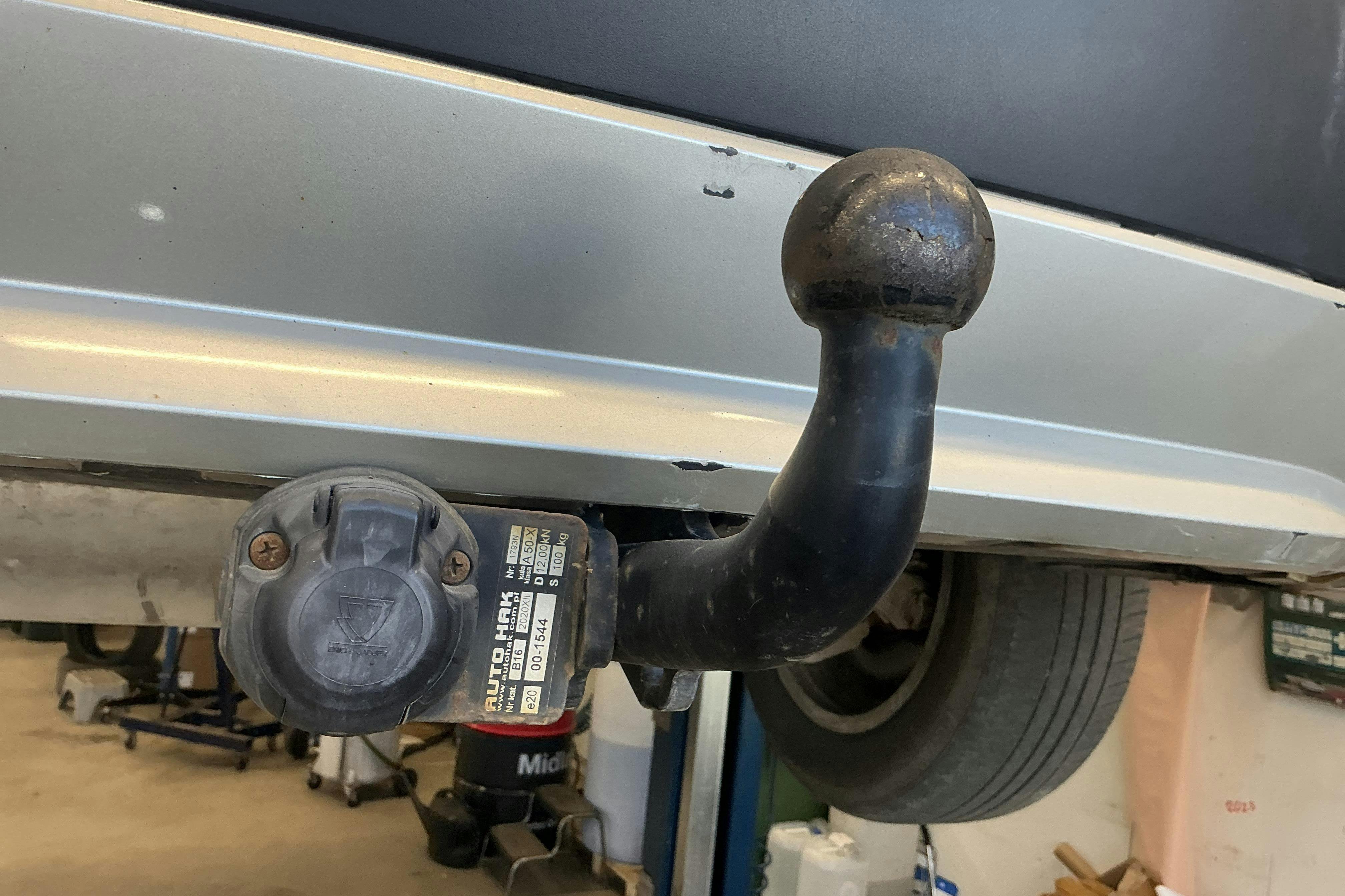 Vehicle Image 12