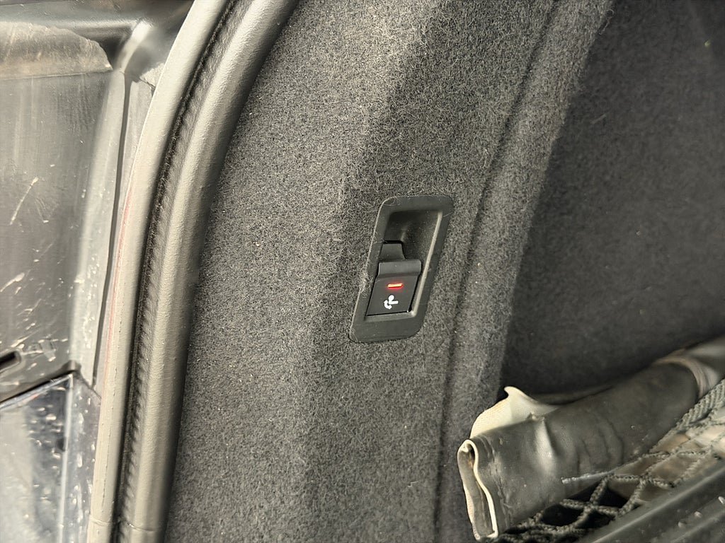 Vehicle Image 27