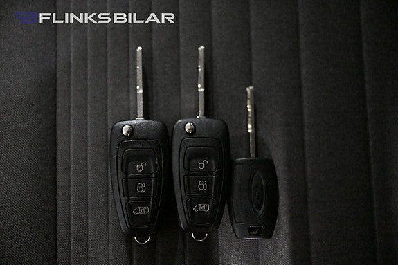 Vehicle Image 29