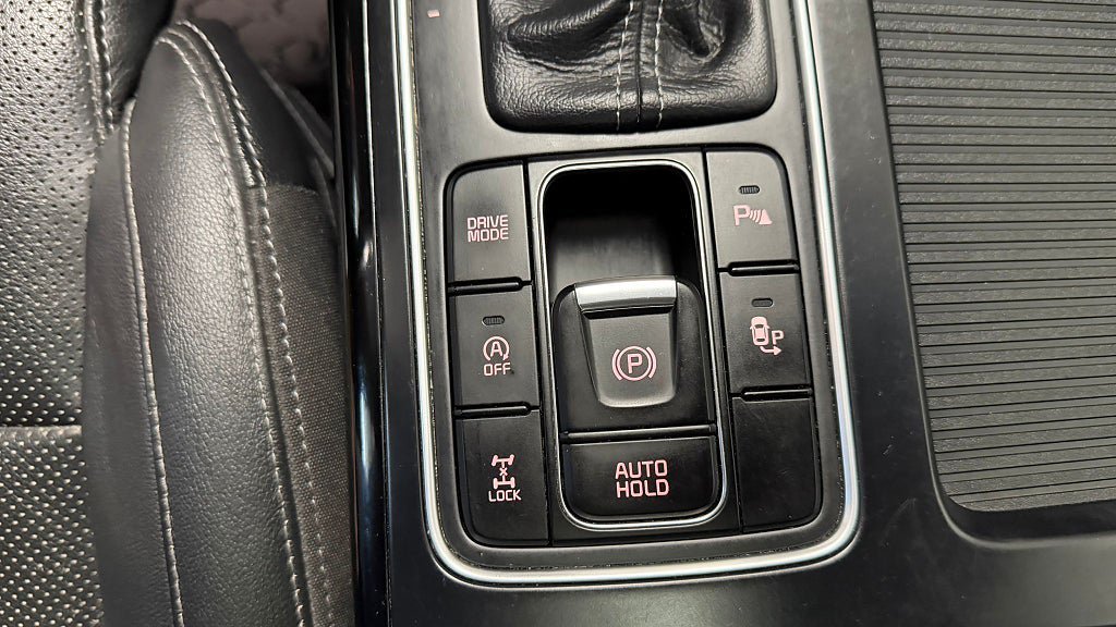 Vehicle Image 26