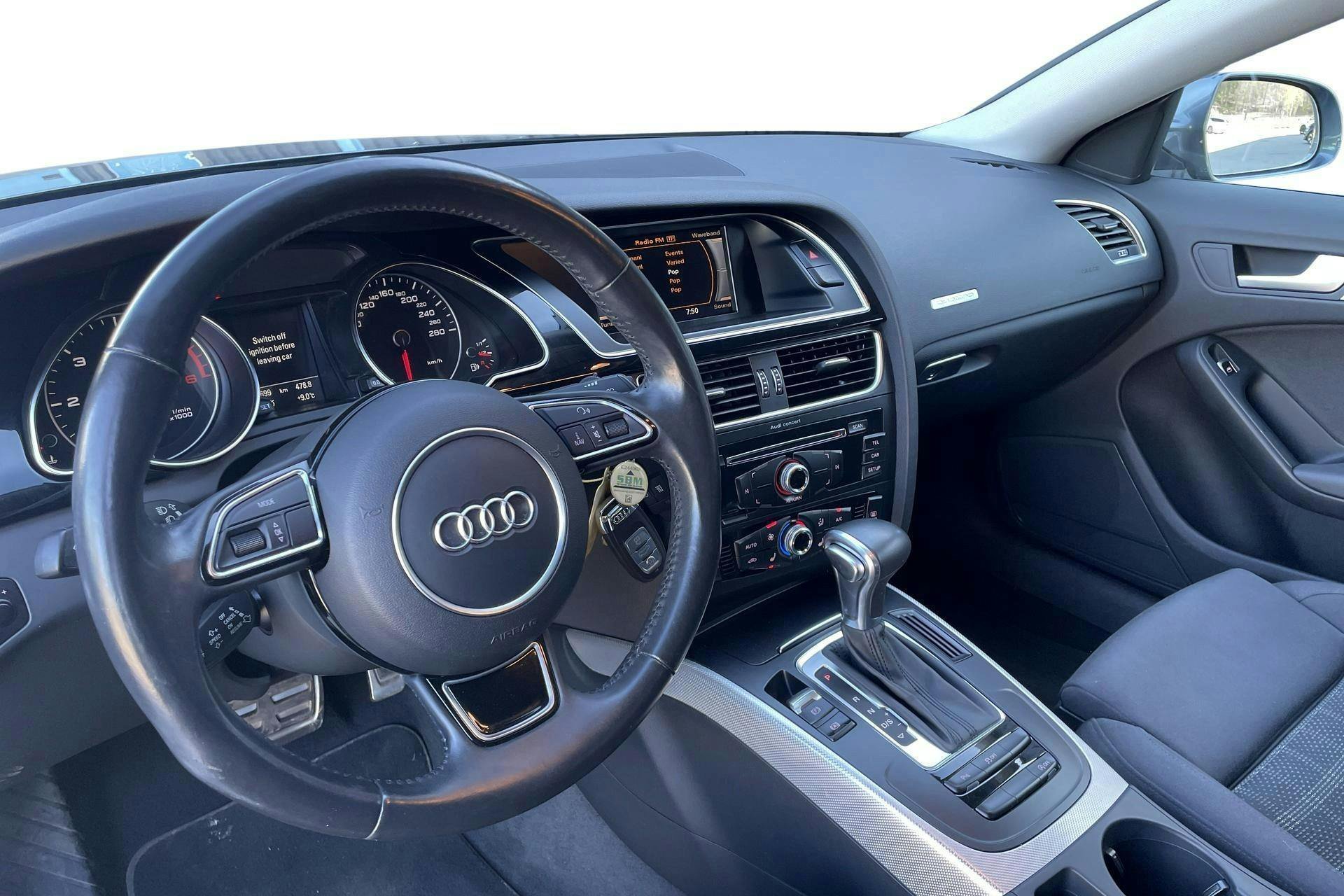 Vehicle Image 11