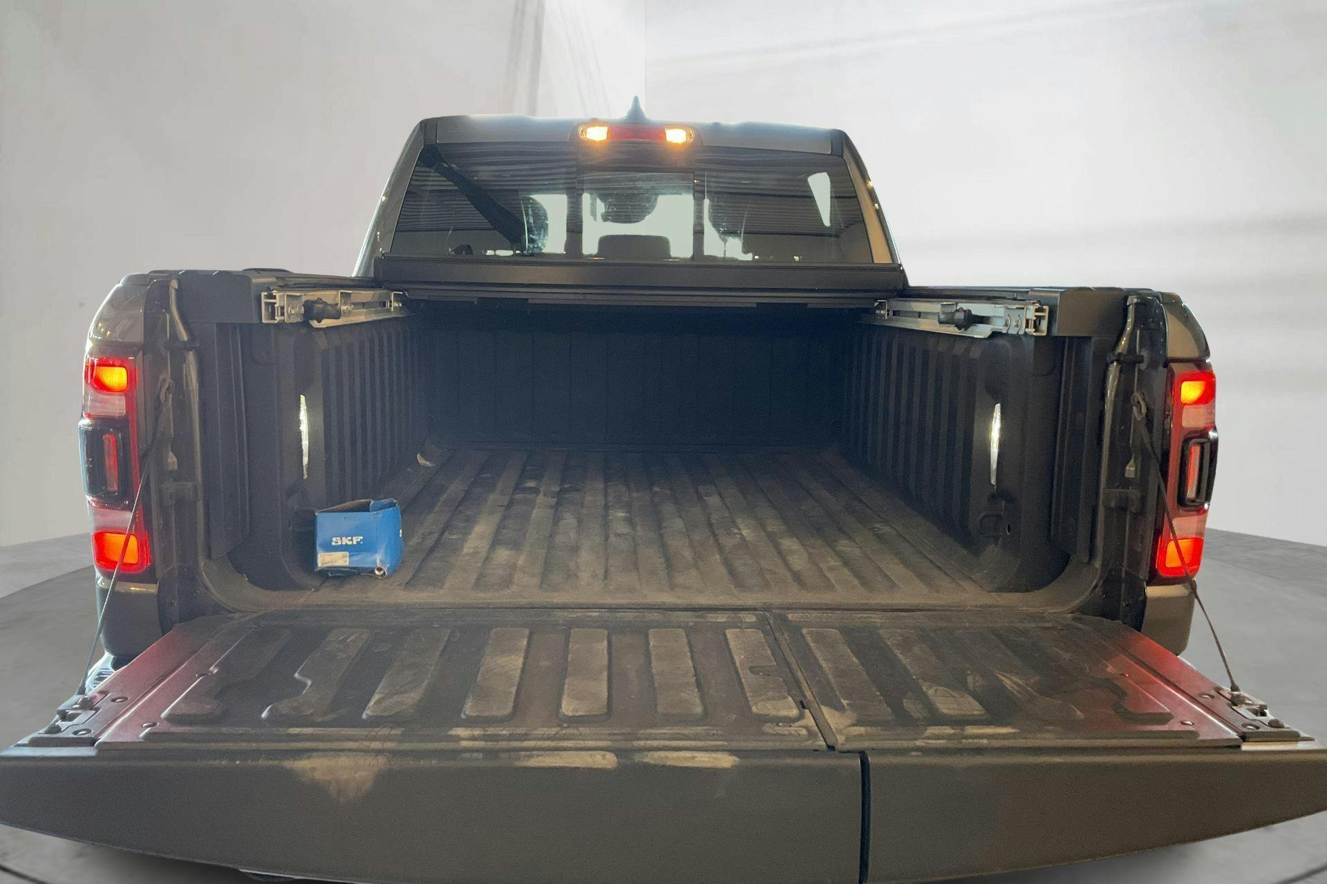 Vehicle Image 9