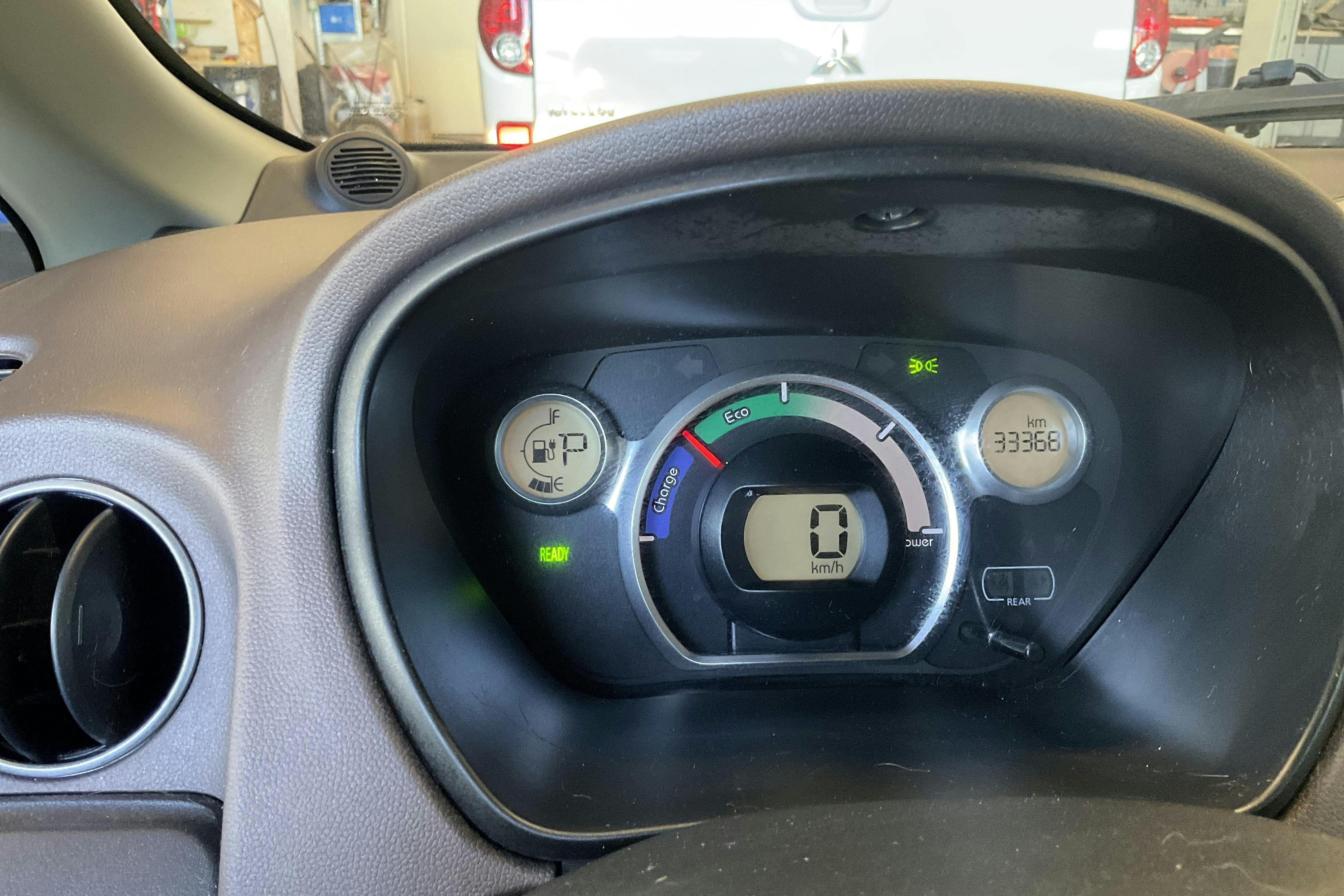 Vehicle Image 10