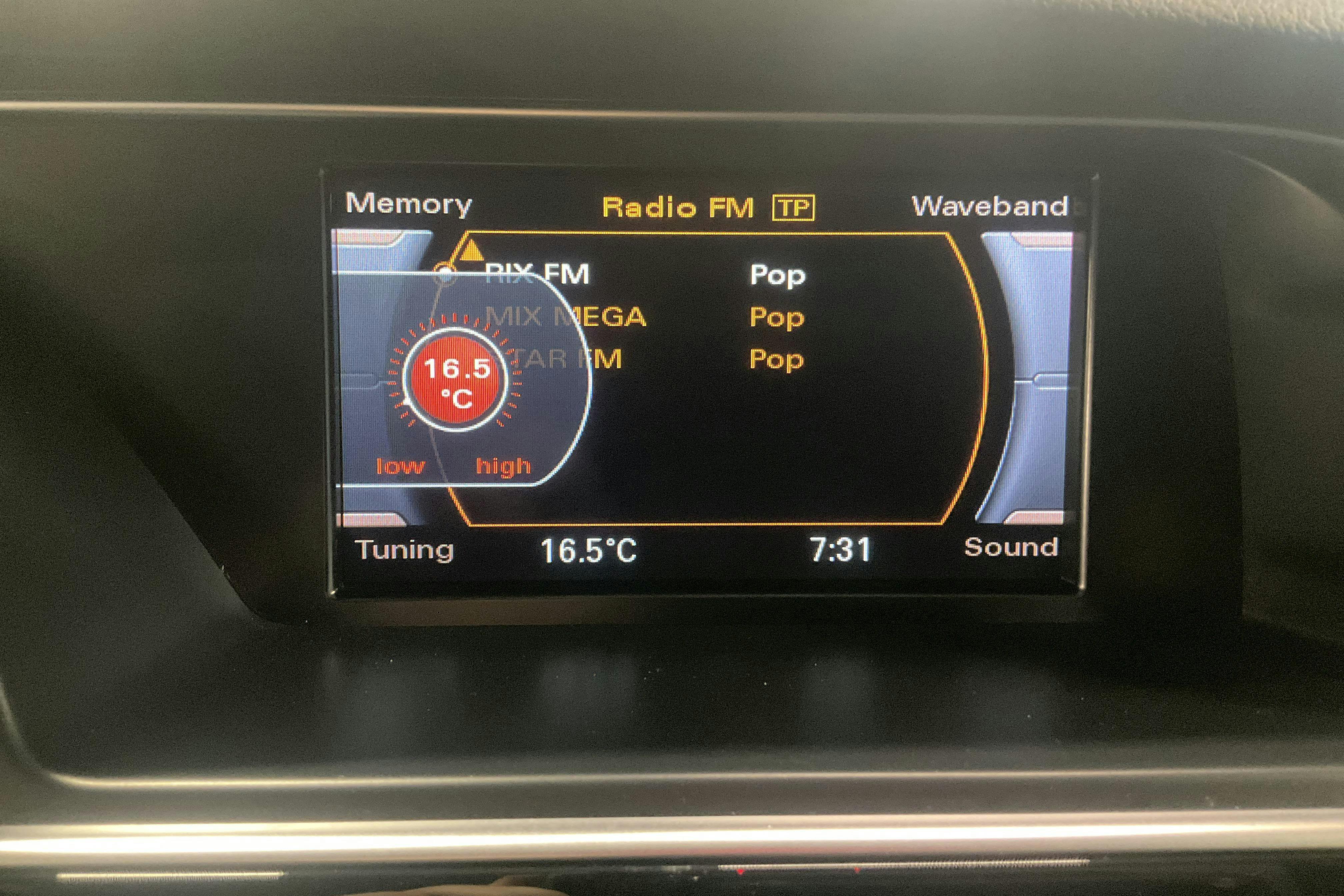 Vehicle Image 16
