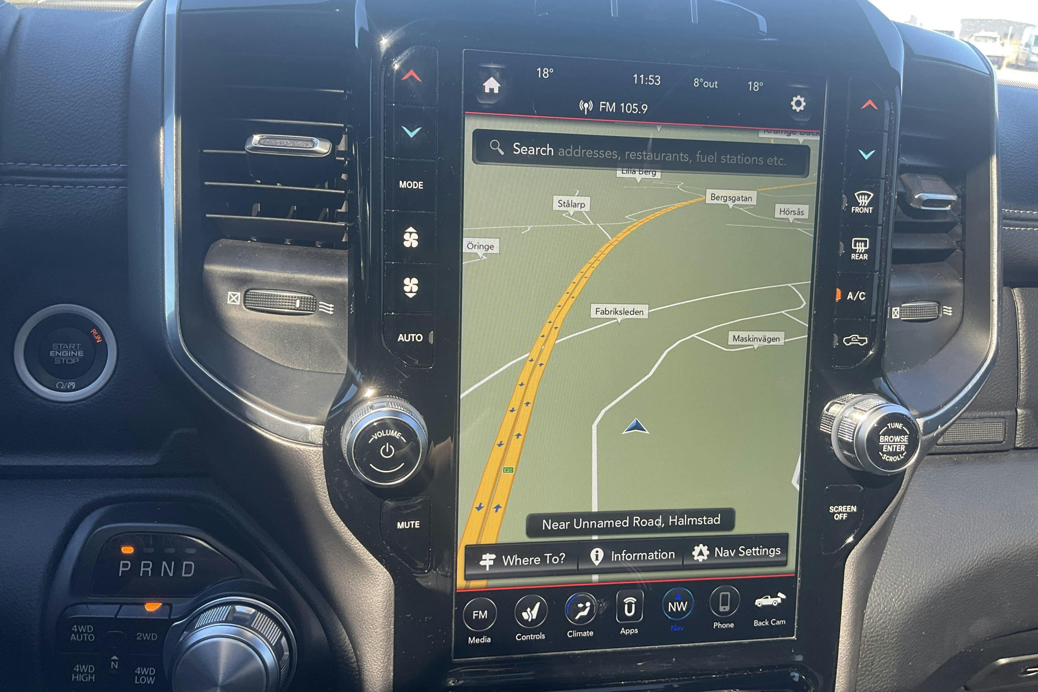 Vehicle Image 14