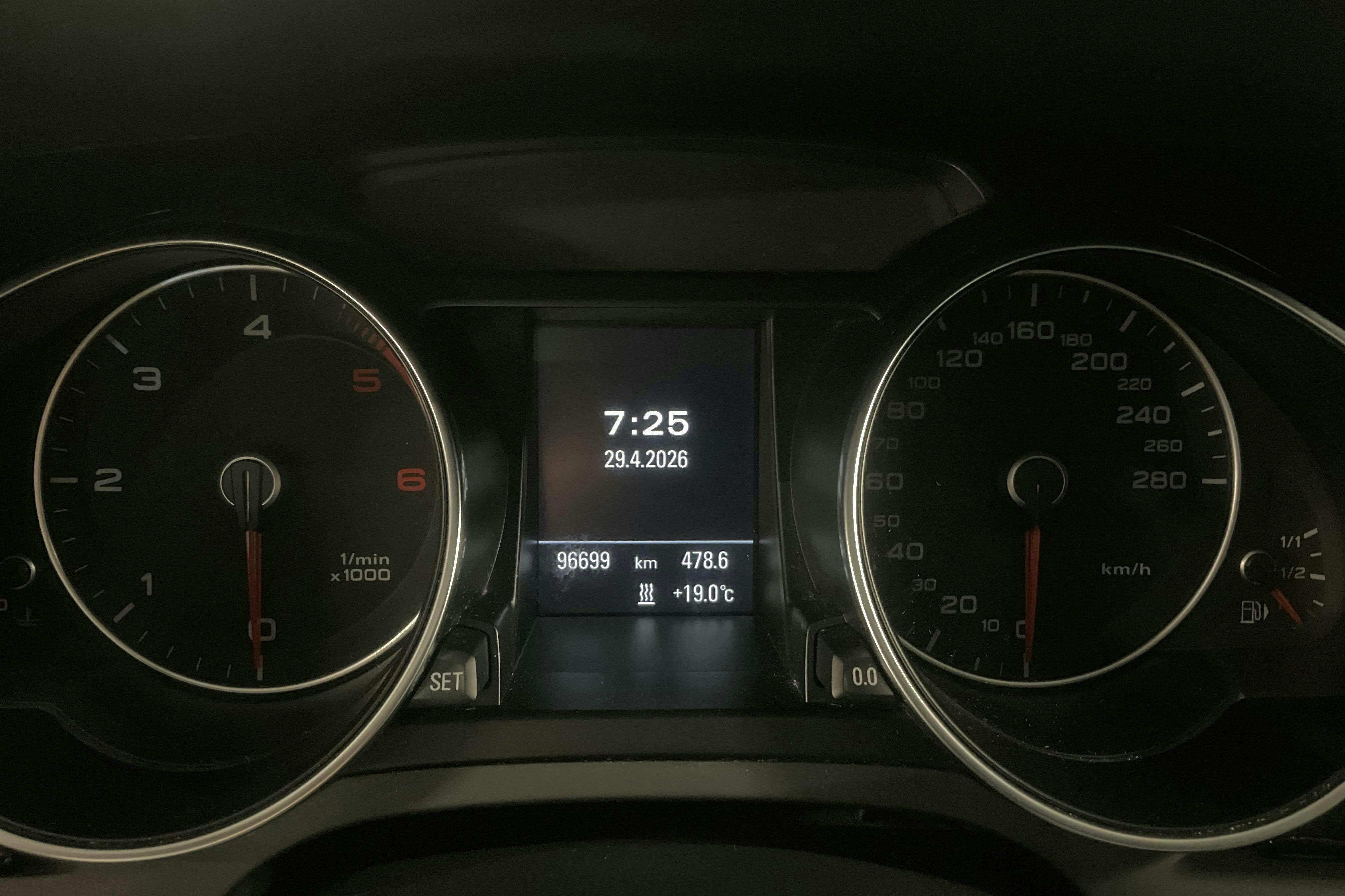Vehicle Image 17